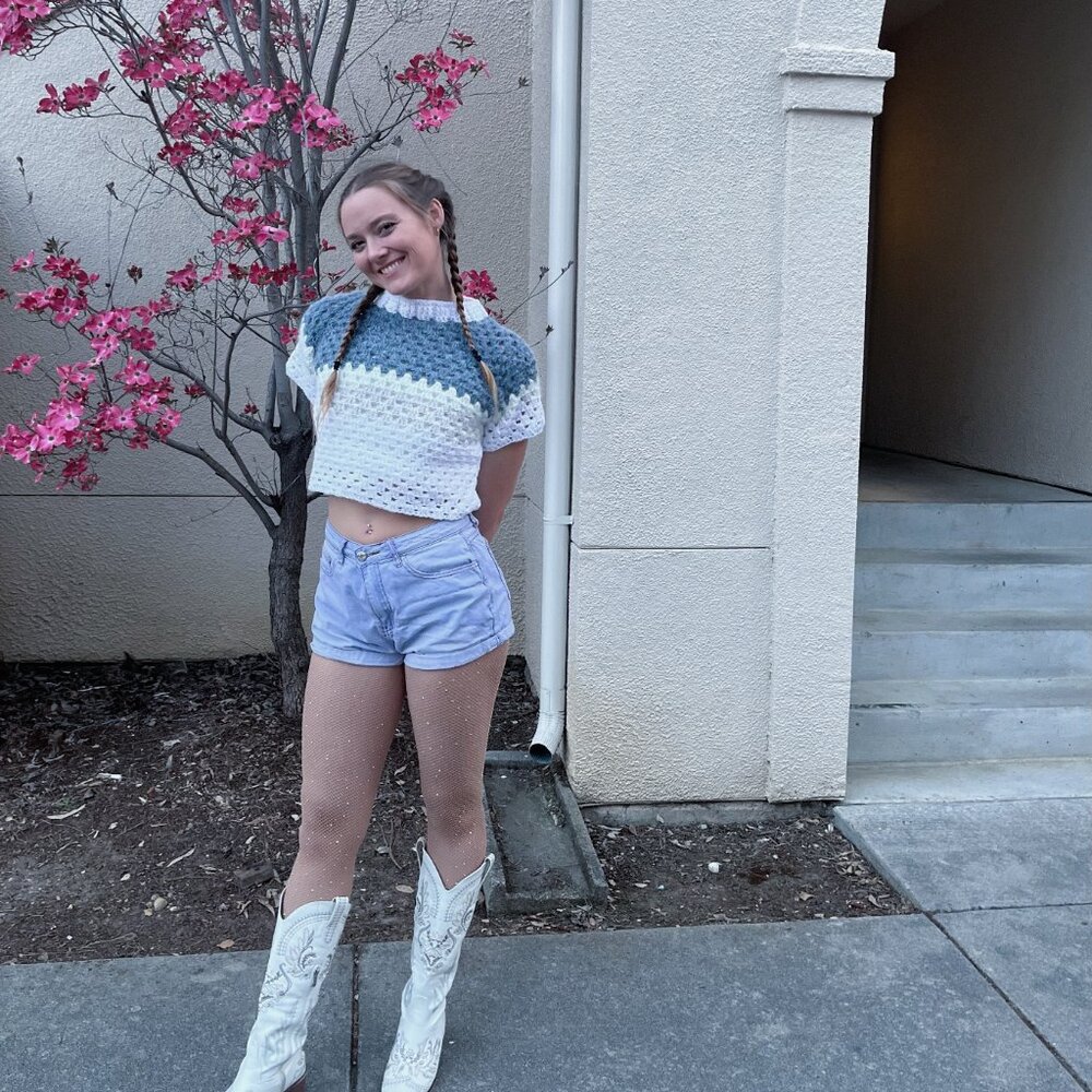 Handmade Crochet Cropped Tee - Picture 3 of 3
